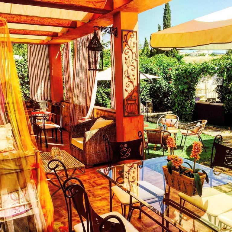 Laurel De La Reina Bed & Breakfast - Boutique La Zubia  Exterior photo