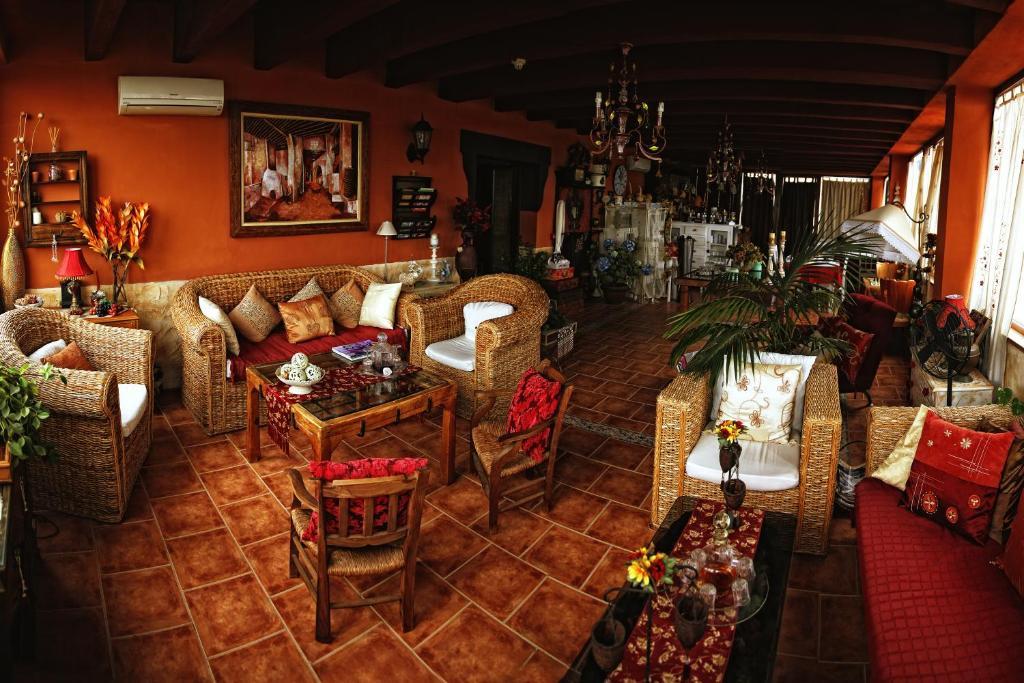 Laurel De La Reina Bed & Breakfast - Boutique La Zubia  Exterior photo